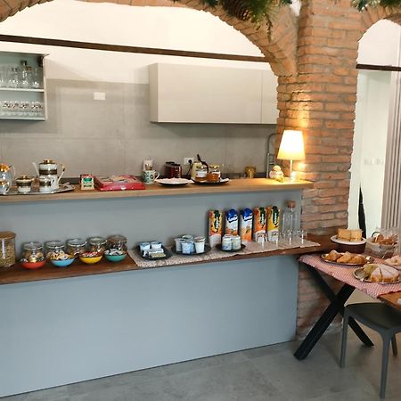 La Torre Di Longara Bed & Breakfast Calderara di Reno Exterior photo
