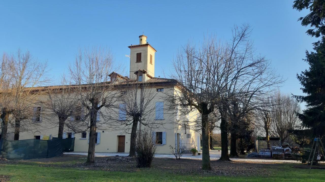 La Torre Di Longara Bed & Breakfast Calderara di Reno Exterior photo